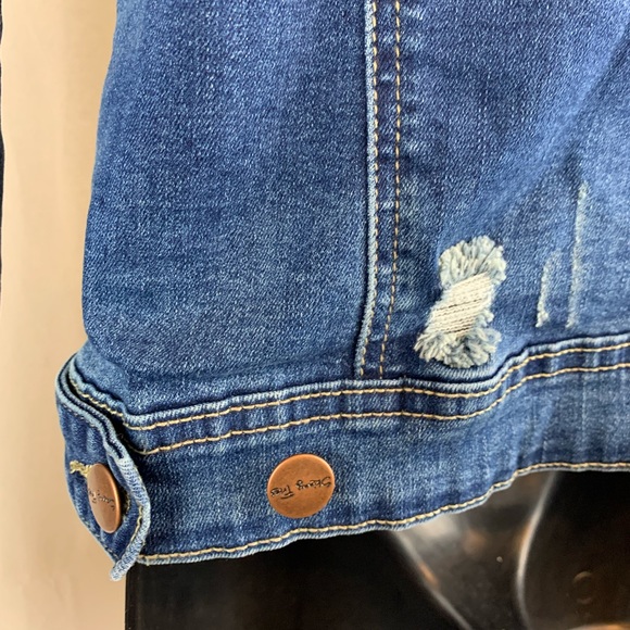Skinny Fries distressed stretch blue denim jean jacket, size s - Picture 7 of 9